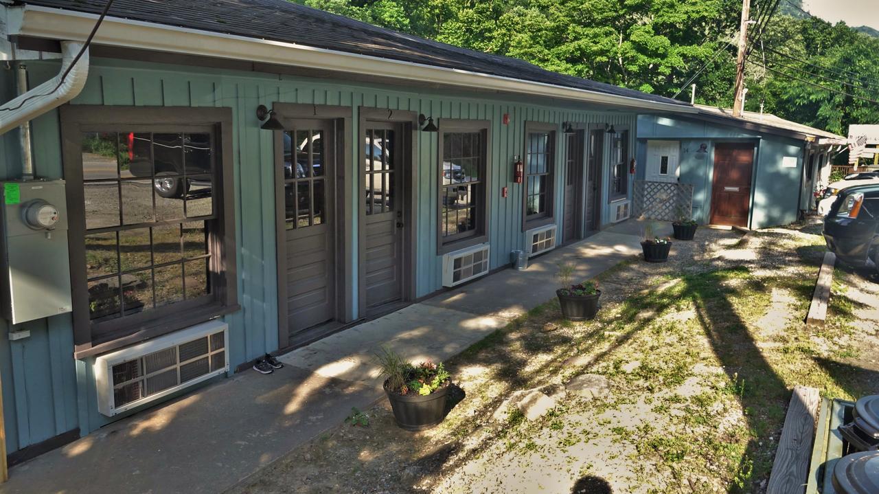 Riverside Lodge At Chimney Rock Exteriör bild