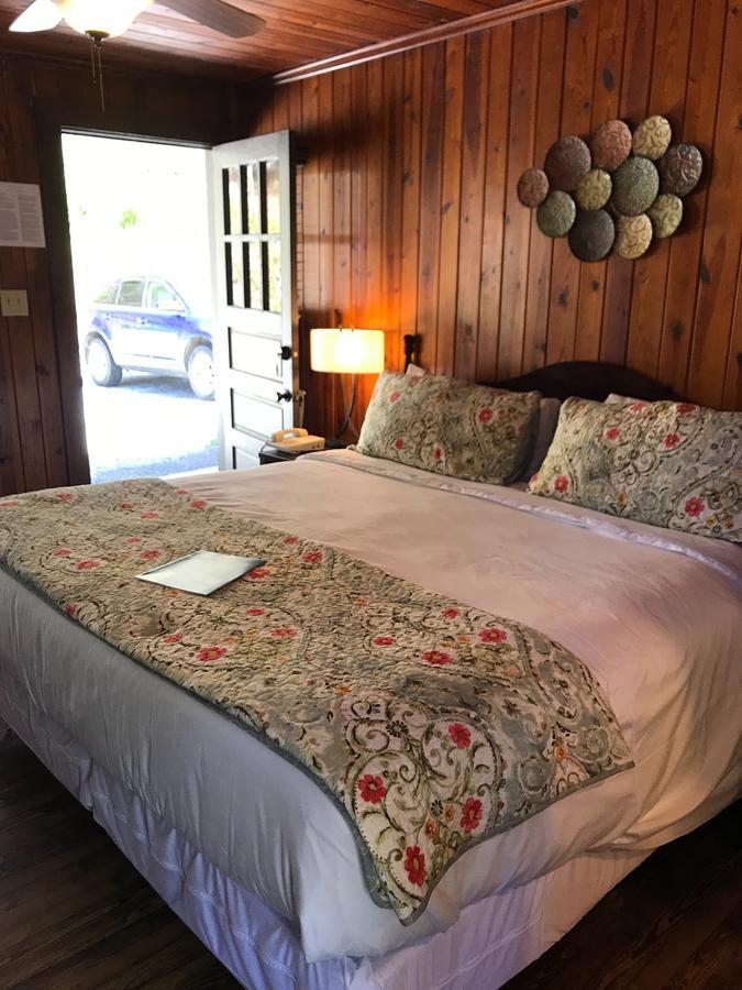 Riverside Lodge At Chimney Rock Exteriör bild